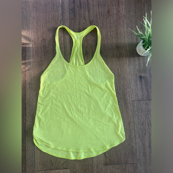 2pc Pink & Green Lululemon Tanktops 💚💕 - Picture 2 of 5